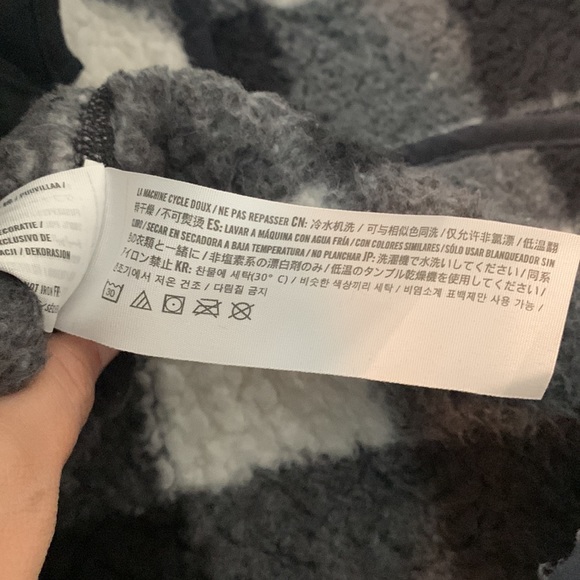 Abercrombie & Fitch Sherpa Pullover - Picture 6 of 8